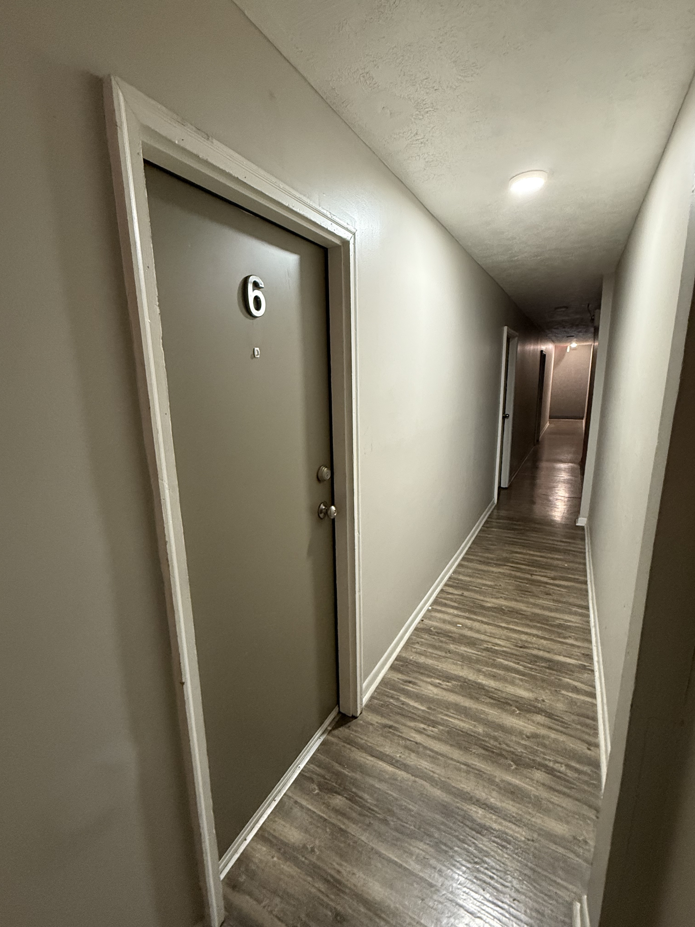 852 Mercer Street - 6