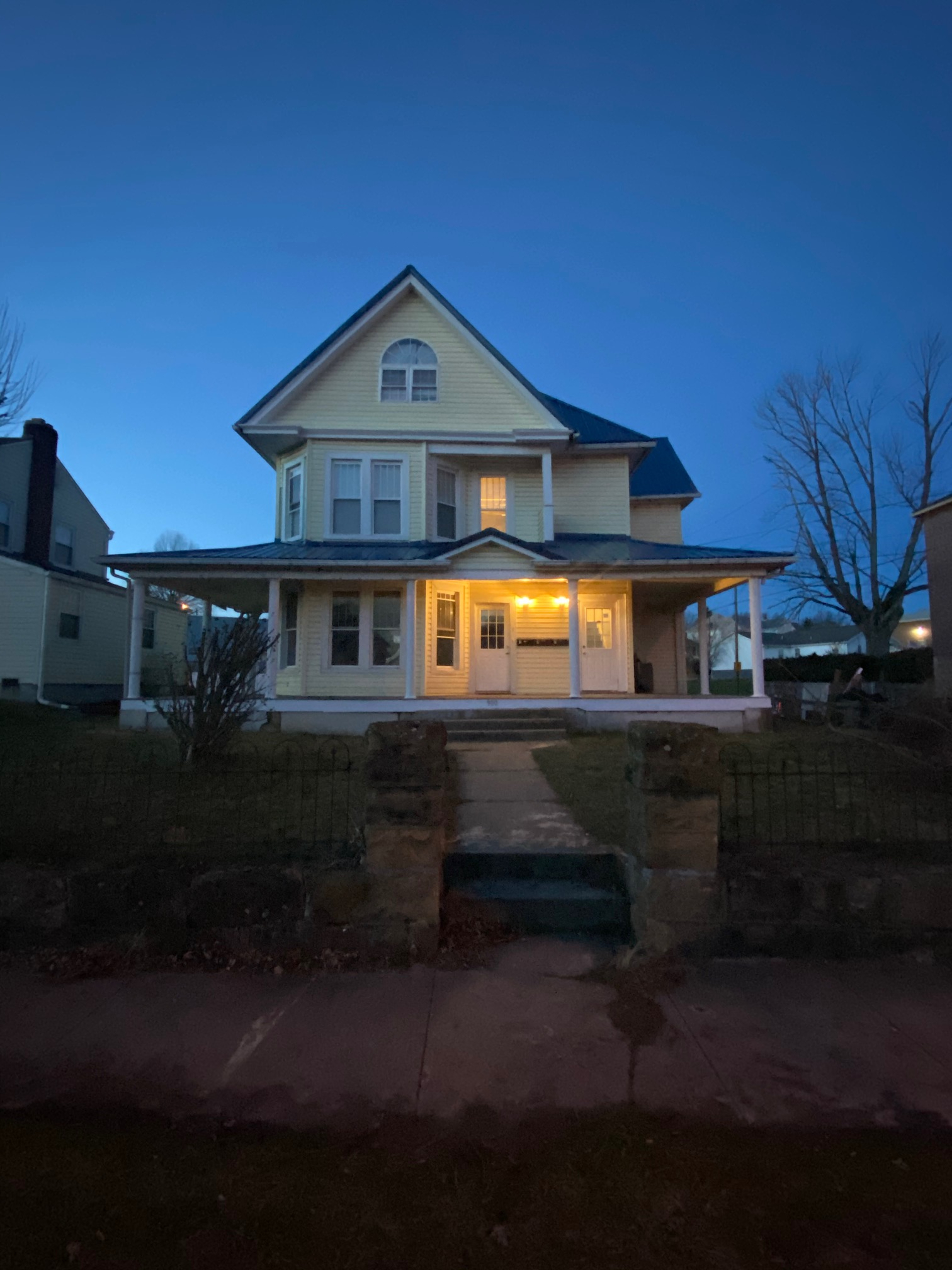900 Highland Avenue - 2