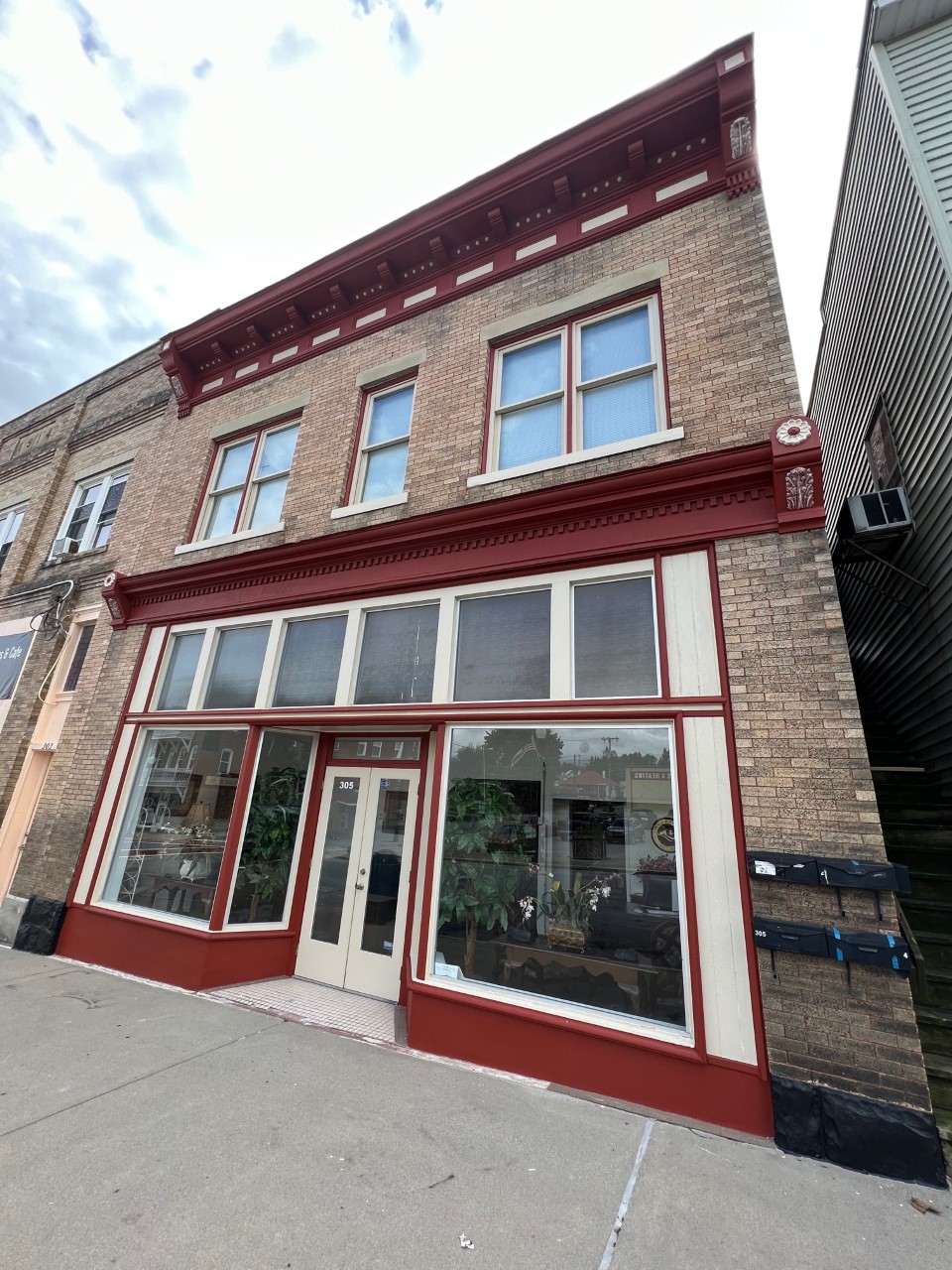 305 Mercer St - 3